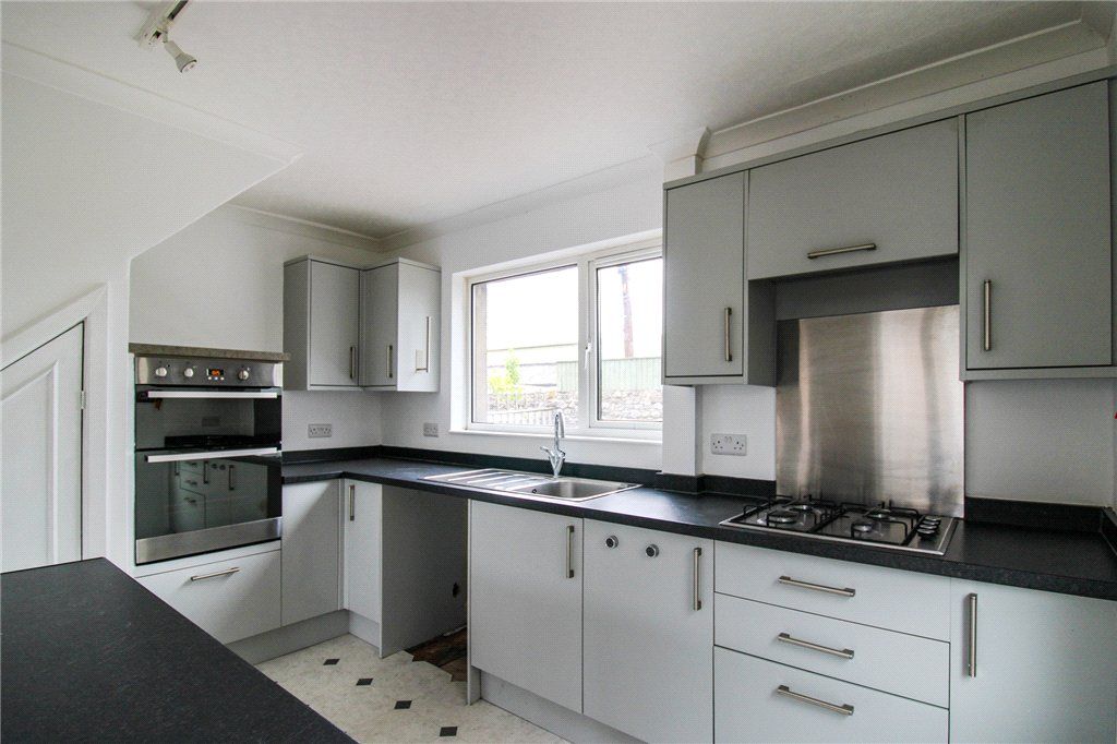 Property photo 2 of 15 Kitchen Area