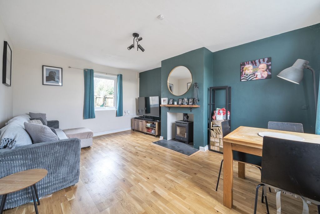 Property photo 2 of 18 1405161-10-697B813E58d08