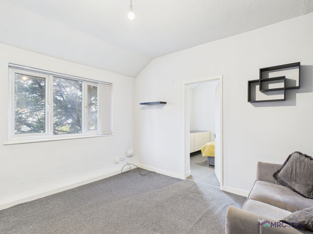 Property photo 3 of 4 Gallery