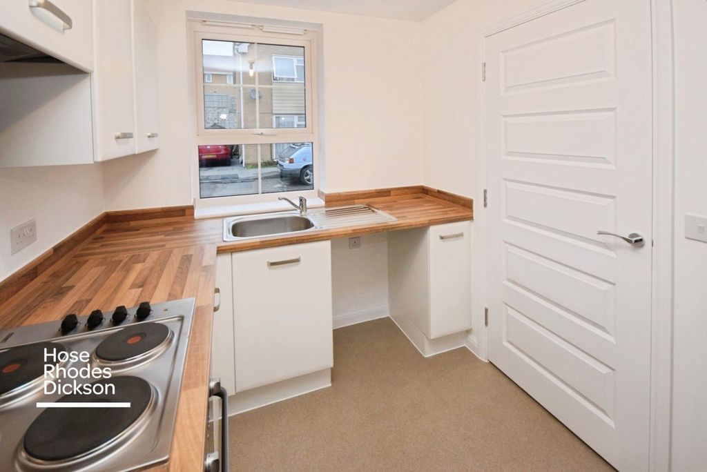 Property photo 2 of 13 Pbox-Img.Jpg