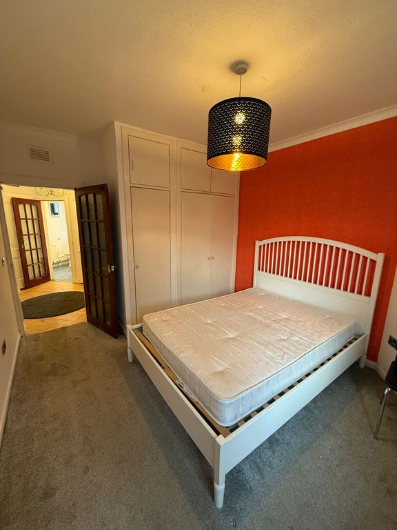 Property photo 2 of 3