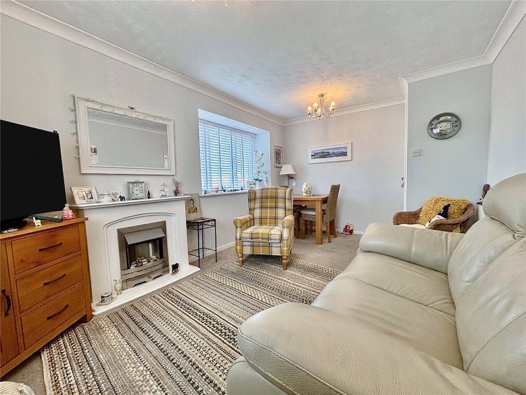 Property photo 2 of 17 Picture No. 50