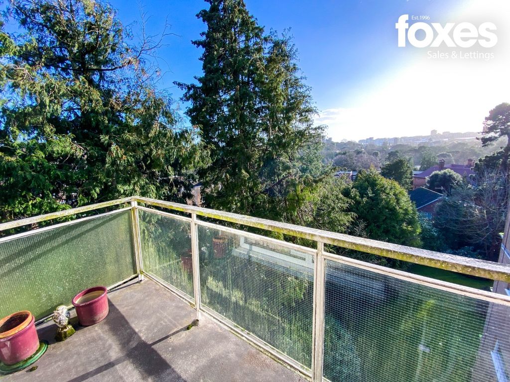 Property photo 3 of 10 4487922