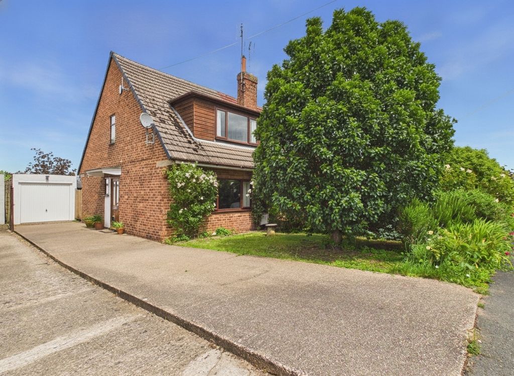 Property photo 1 of 12 Front
