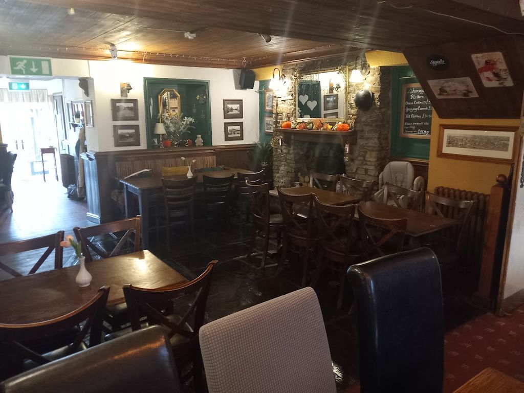 Property photo 3 of 6