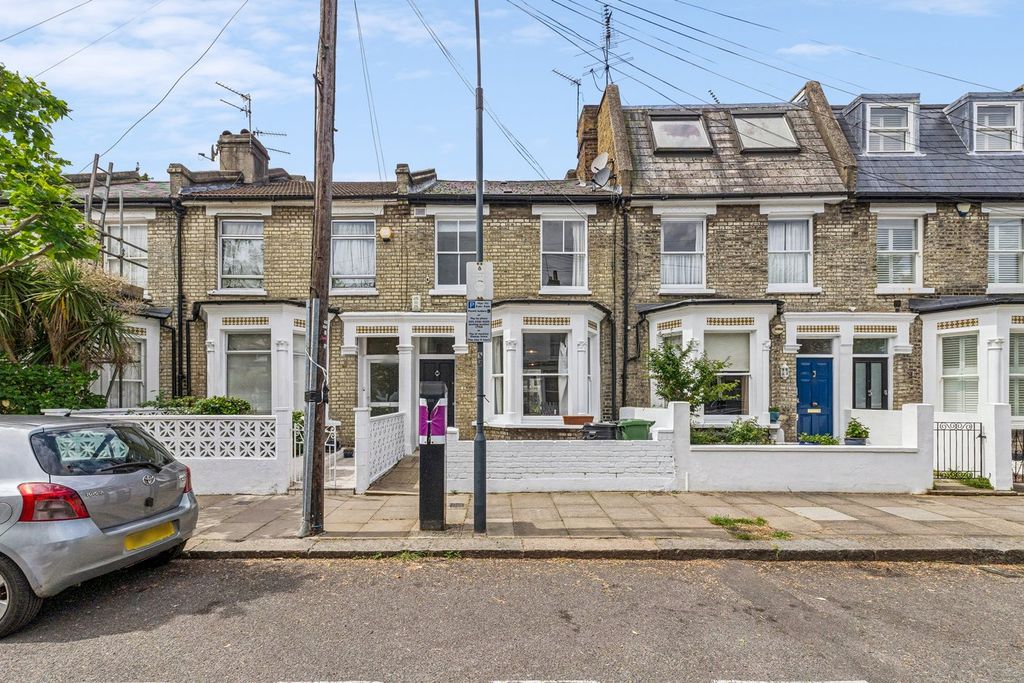 Property photo 1 of 7