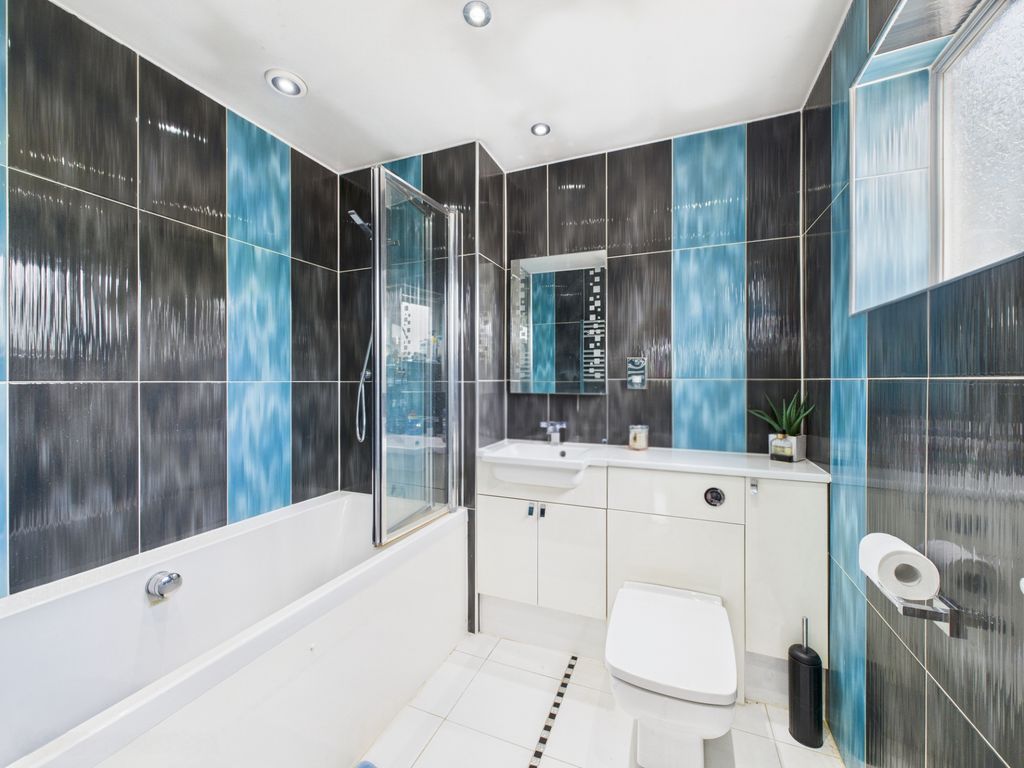 Property photo 2 of 24 Photo 4