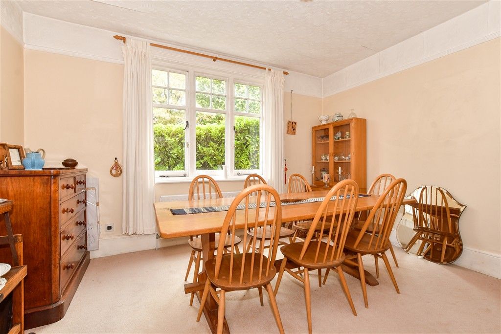 Property photo 2 of 11 Dining Room