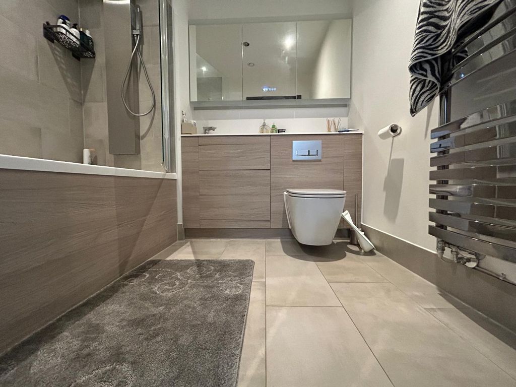 Property photo 3 of 5 Gallery