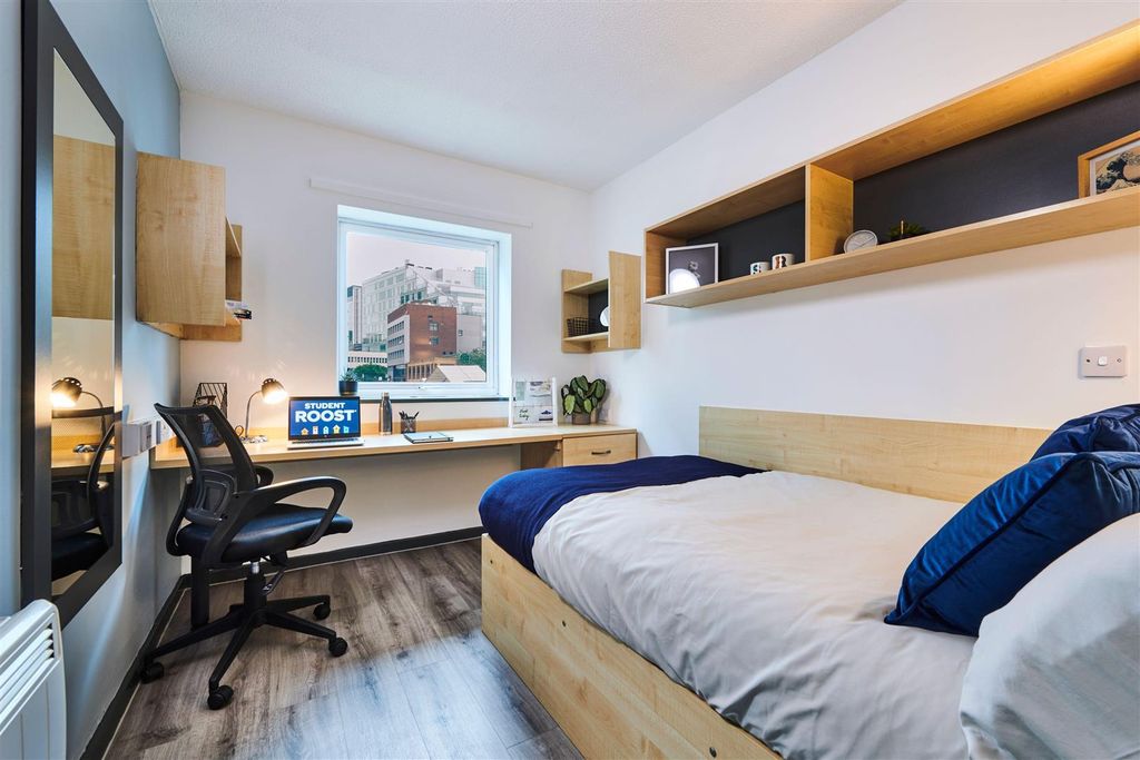 Property photo 1 of 37