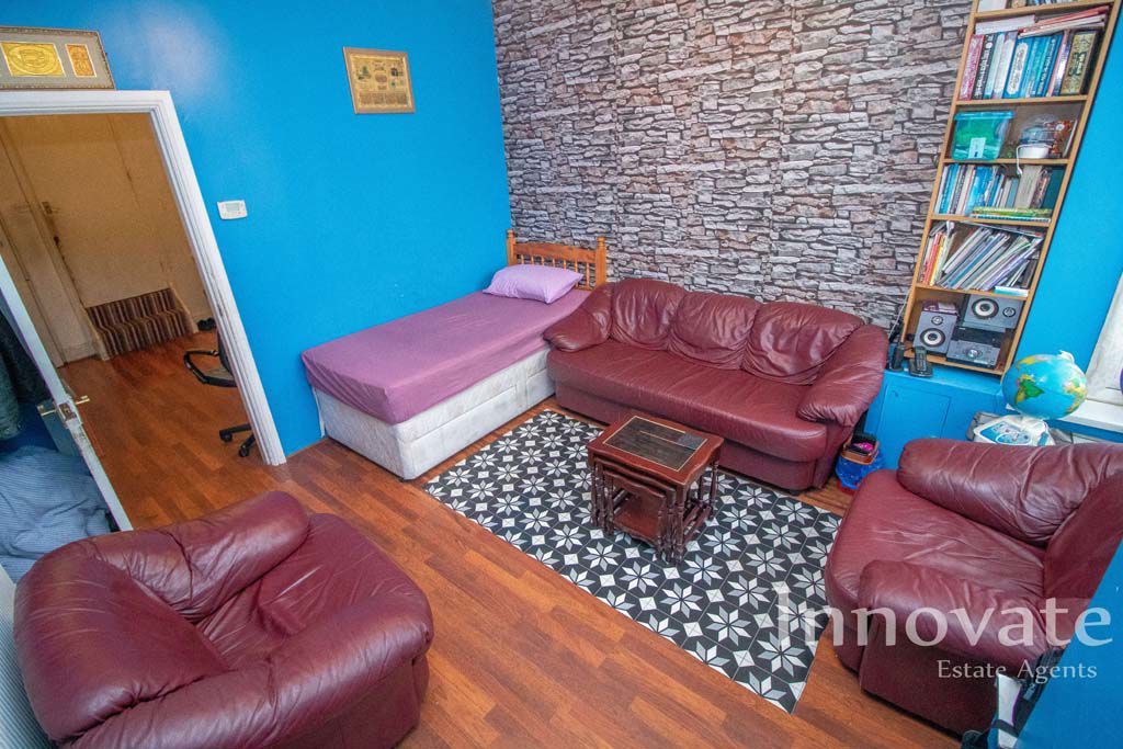 Property photo 2 of 11 Photo 1