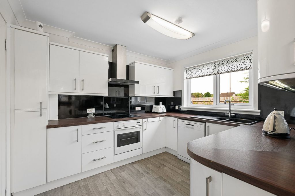 Property photo 2 of 54