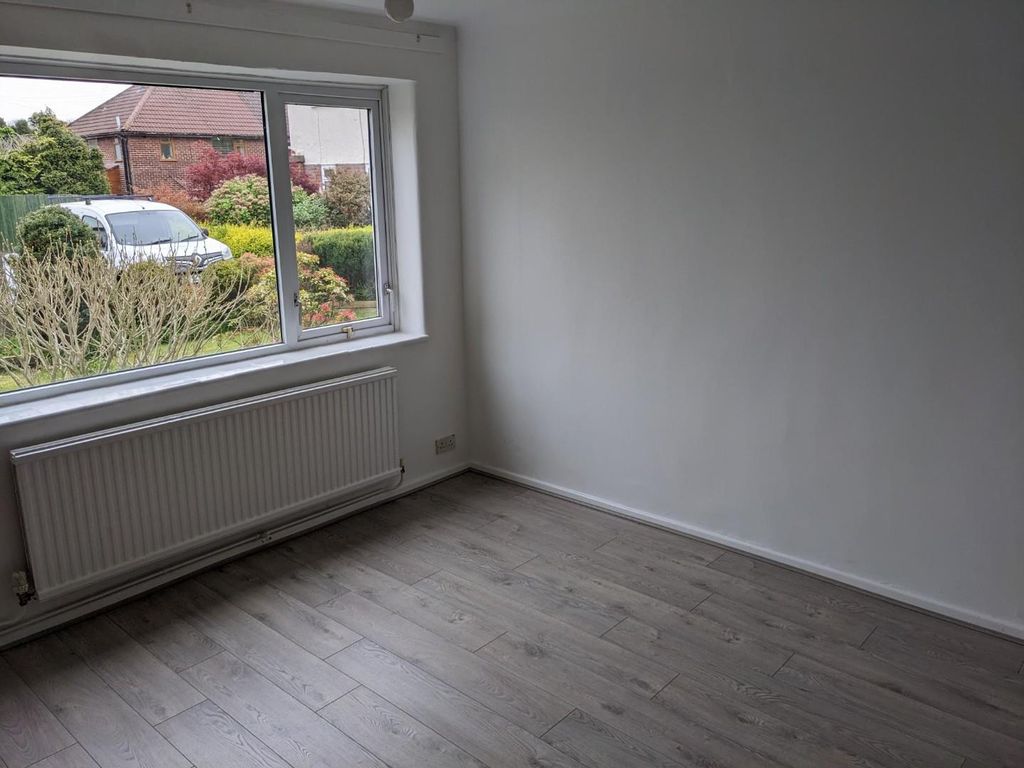 Property photo 3 of 16 Pxl_20230427_130953493.Jpg