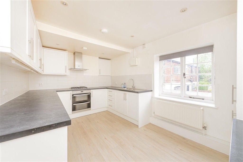 Property photo 2 of 15 Kitchen
