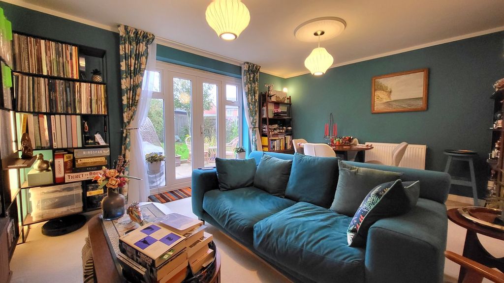 Property photo 3 of 16