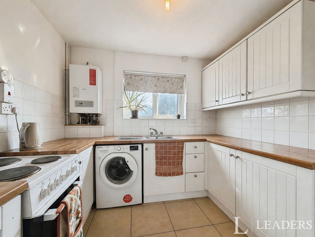 Property photo 3 of 5 Kitchen