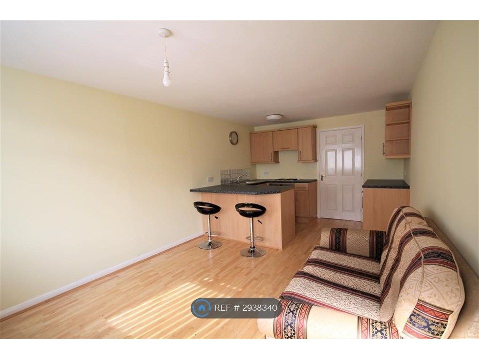 Property photo 3 of 6 Open Plan Lounge/Kitchen