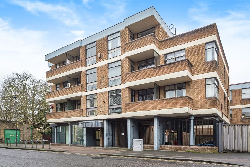 Property photo 1 of 7 External