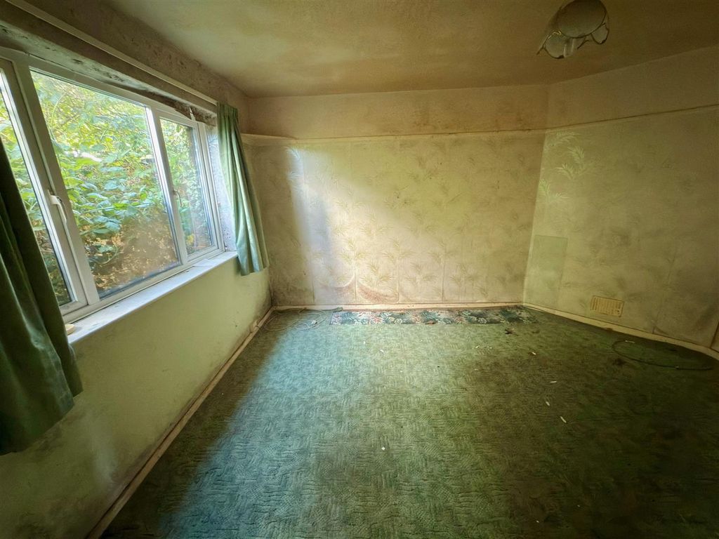 Property photo 2 of 9 Dining Room.Jpg