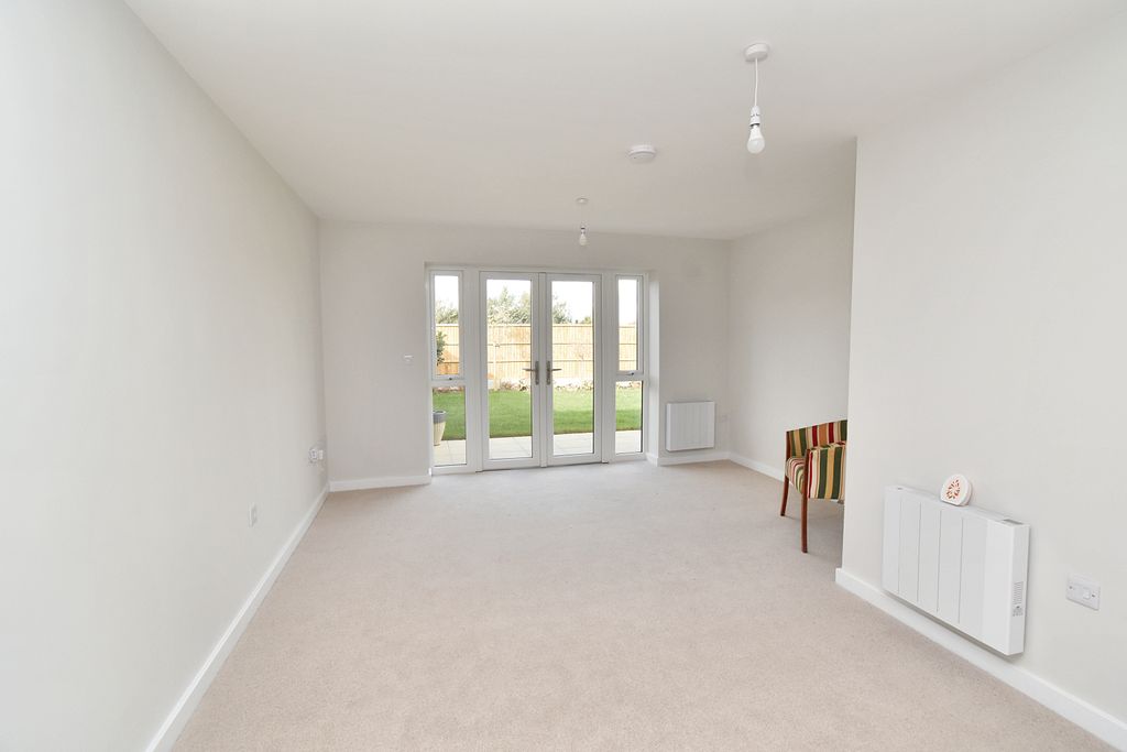 Property photo 2 of 6 Dsc_0086 (3)