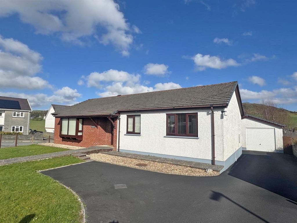 Property photo 2 of 12 Gilfachwen - Fore 2.Jpg