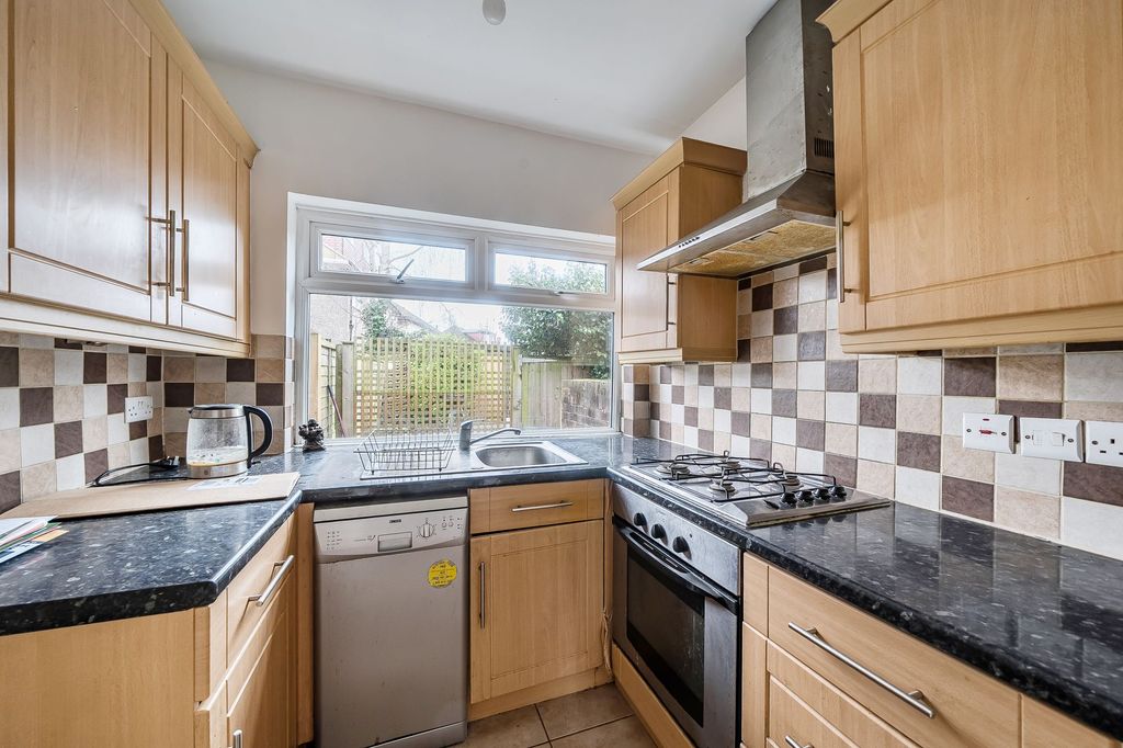 Property photo 2 of 13