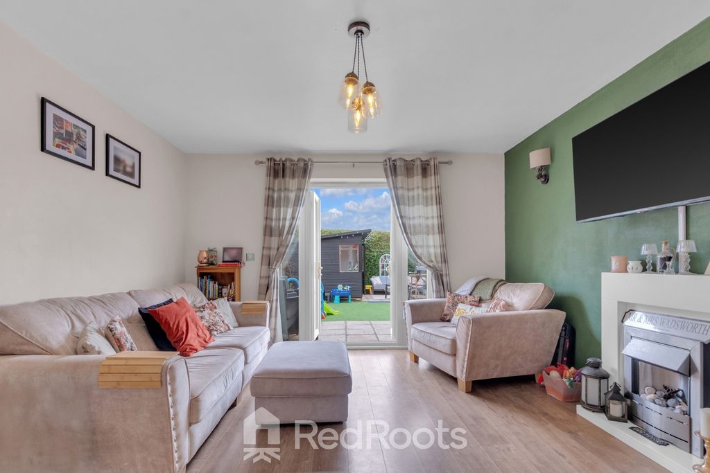 Property photo 3 of 23 4044324