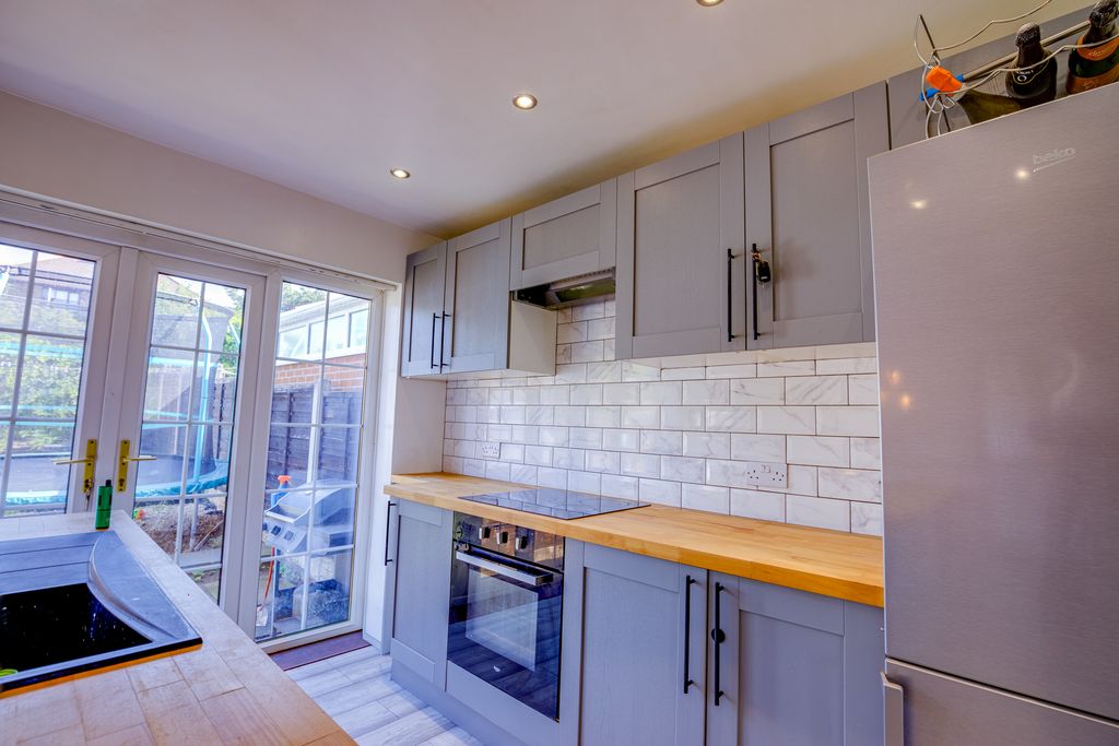 Additional image 7 of 3 bed semi-detached house for saleOsborne Road, Kiveton Park, Sheffield S26