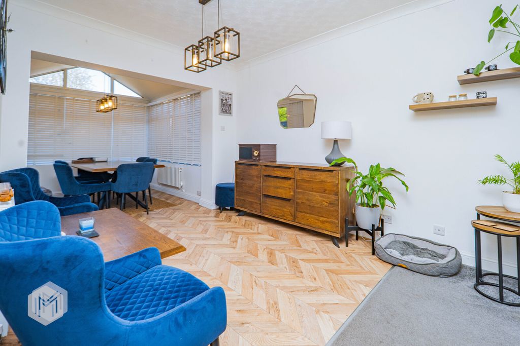 Property photo 2 of 30 Picture No. 24