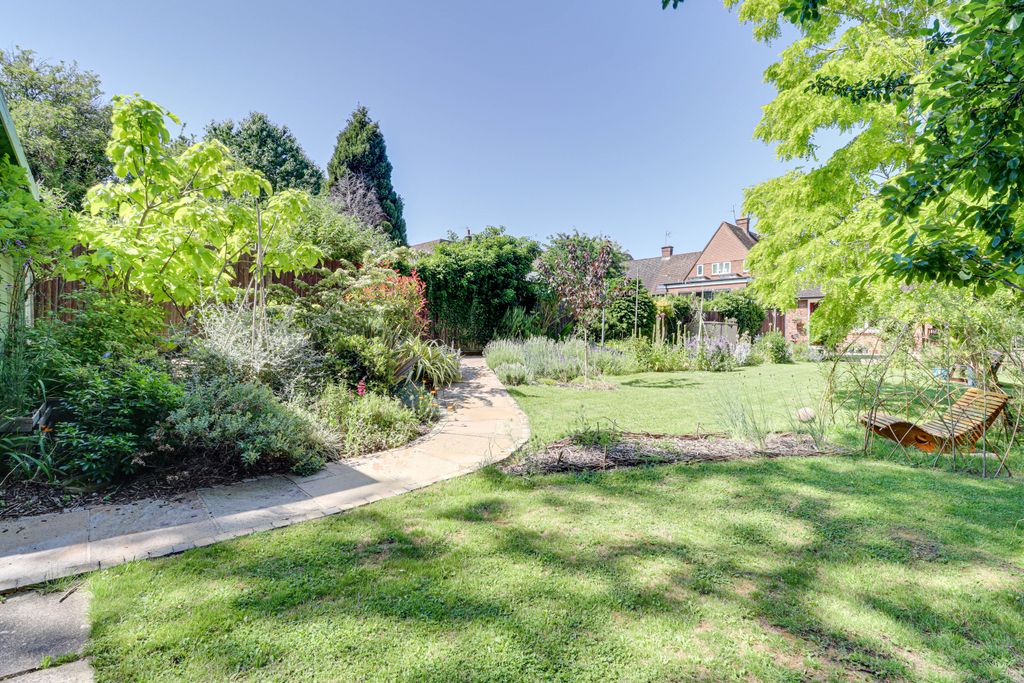 Property photo 1 of 29 Garden