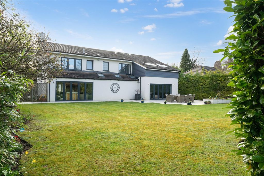 Additional image 27 of 5 bed detached house for saleGarden Walk, Coulsdon CR5