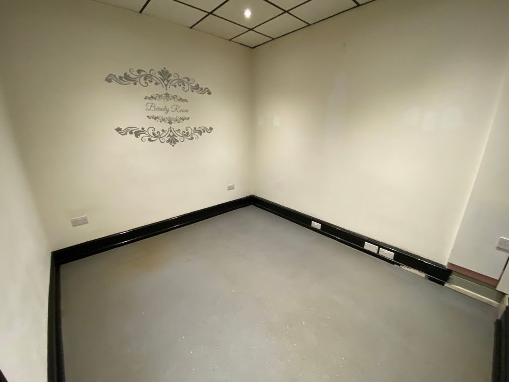 Property photo 2 of 6 Photo 1