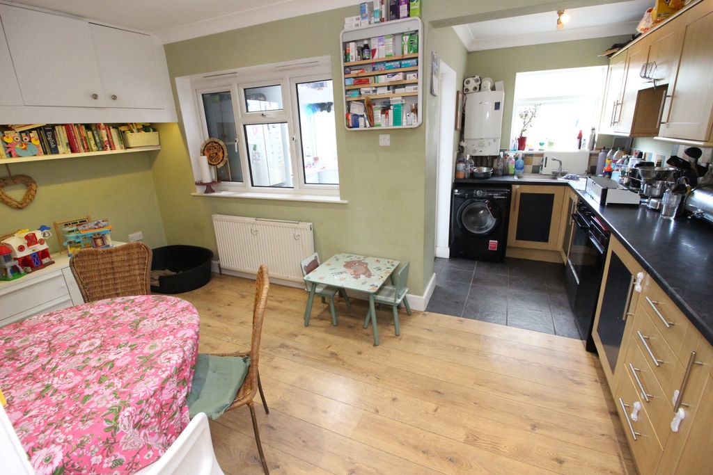 Property photo 3 of 13