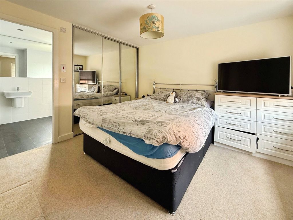 Property photo 2 of 14 Bedroom 1