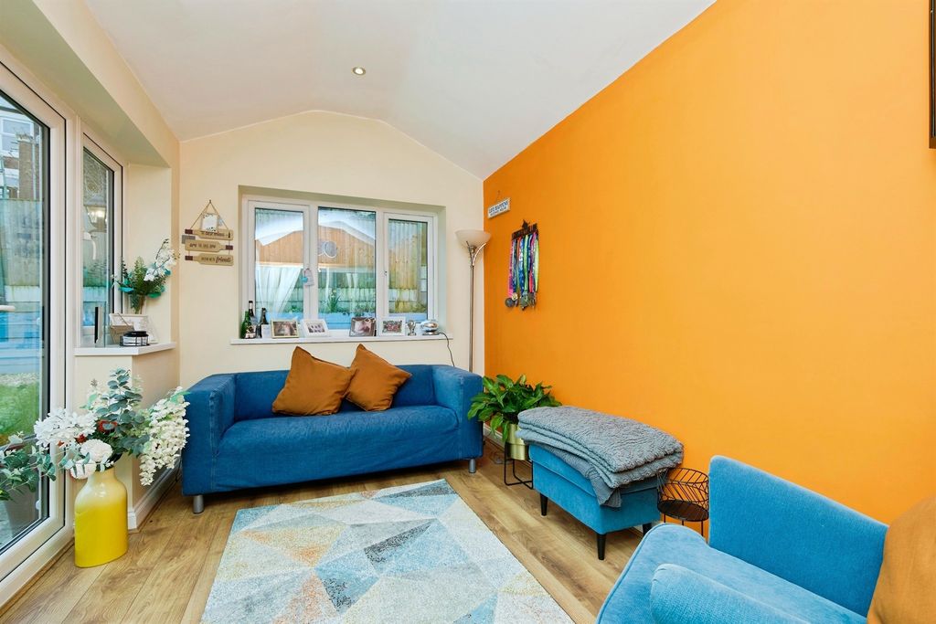 Additional image 4 of 4 bed detached house for saleCastle Court, Heanor DE75