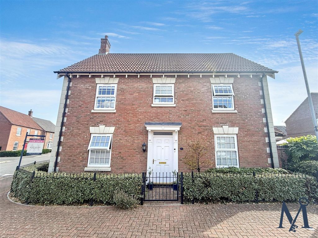 Property photo 1 of 32