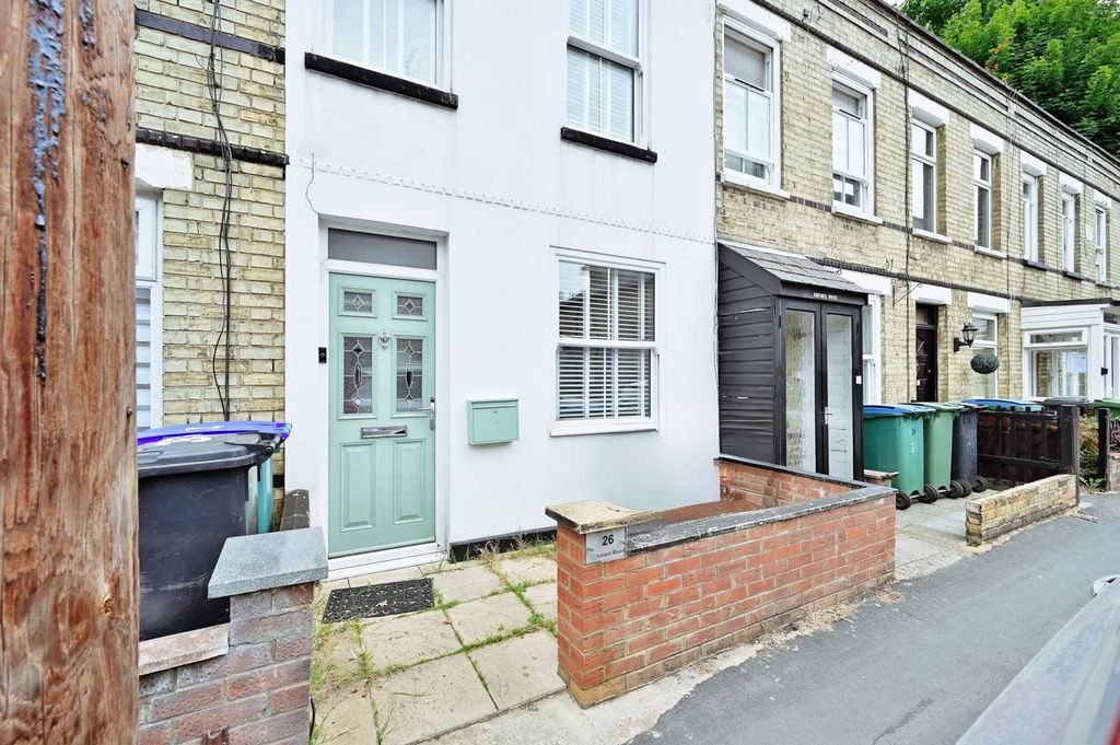 Property photo 2 of 22