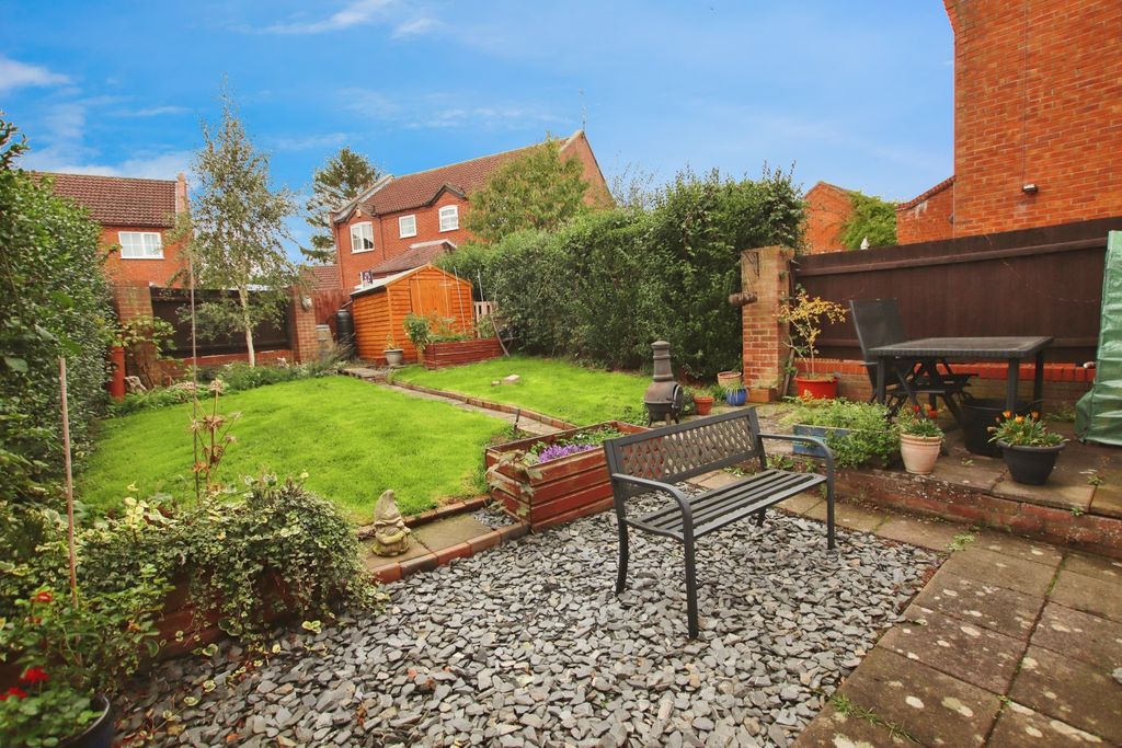 Property photo 3 of 23 4527645