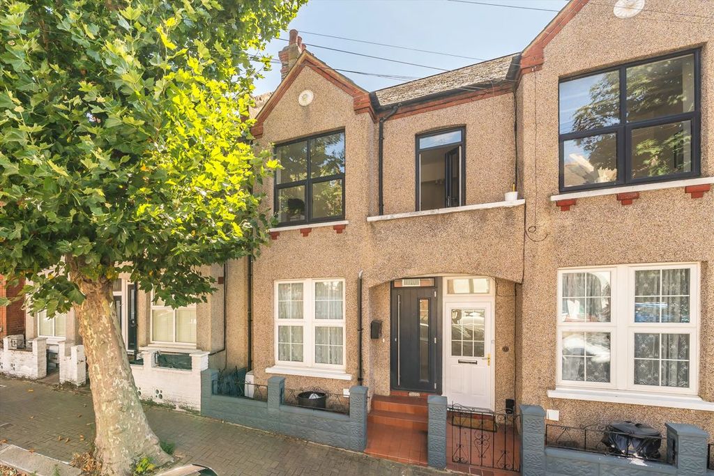 Property photo 1 of 7