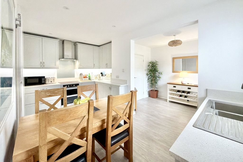 Property photo 3 of 20 Picture No. 09