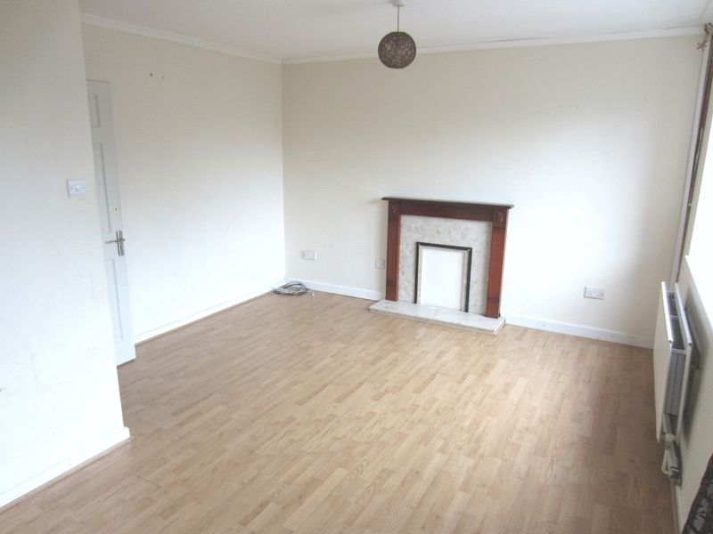 Property photo 2 of 8 Photo 3