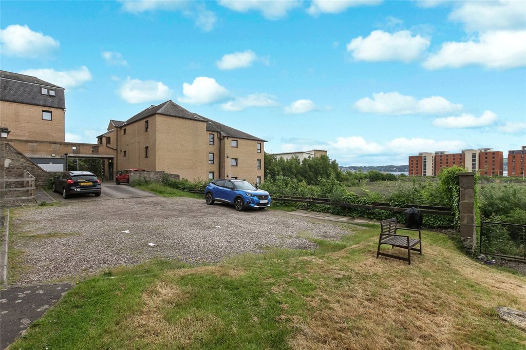 Additional image 18 of 2 bed flat for saleRoseangle, Dundee, Angus DD1