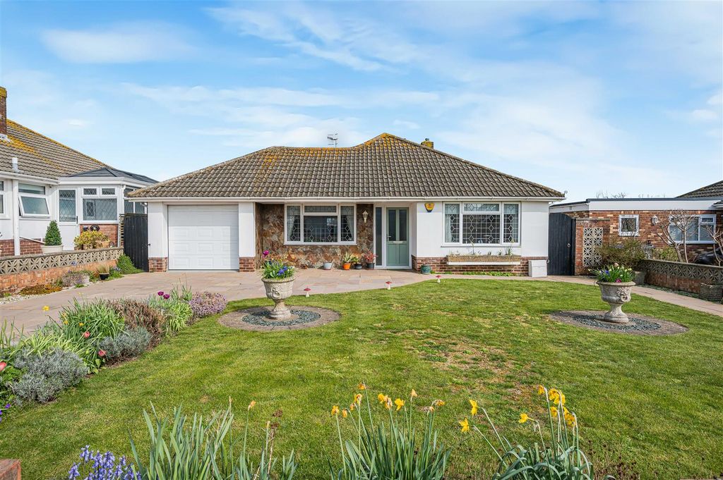 Property photo 1 of 22 Front