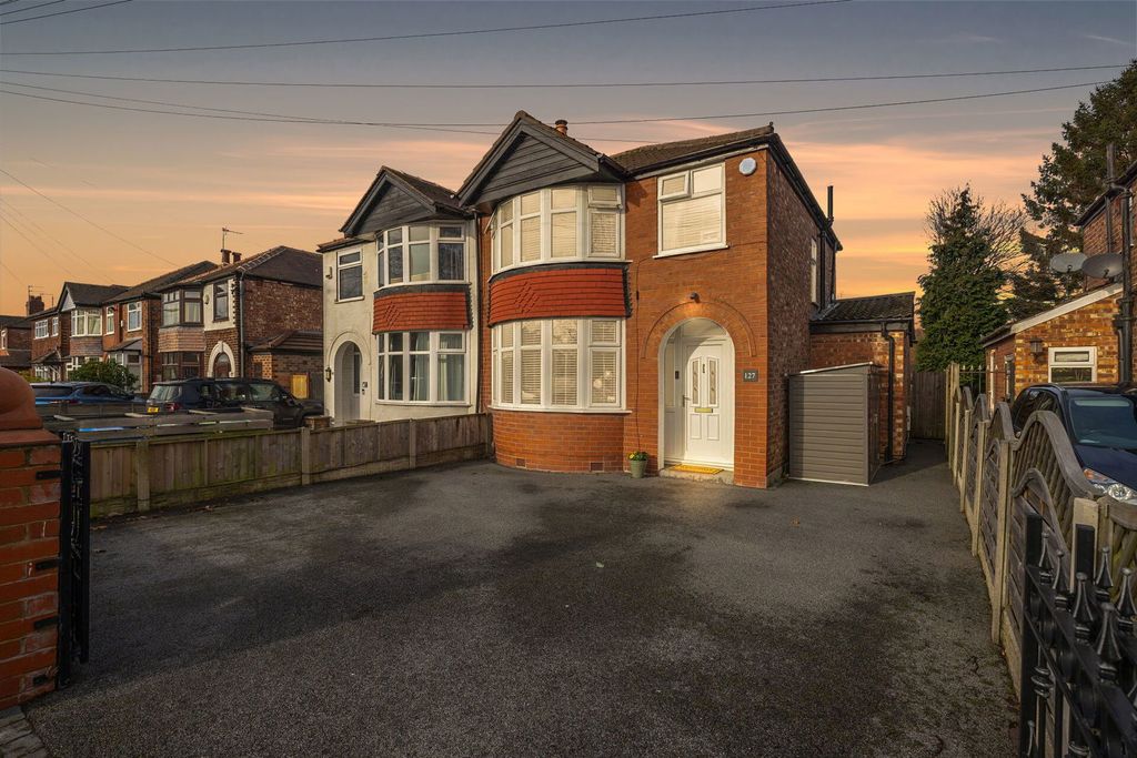 Property photo 1 of 33