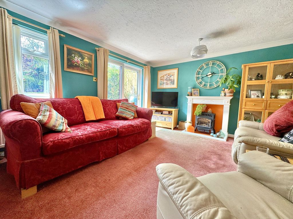 Property photo 2 of 16