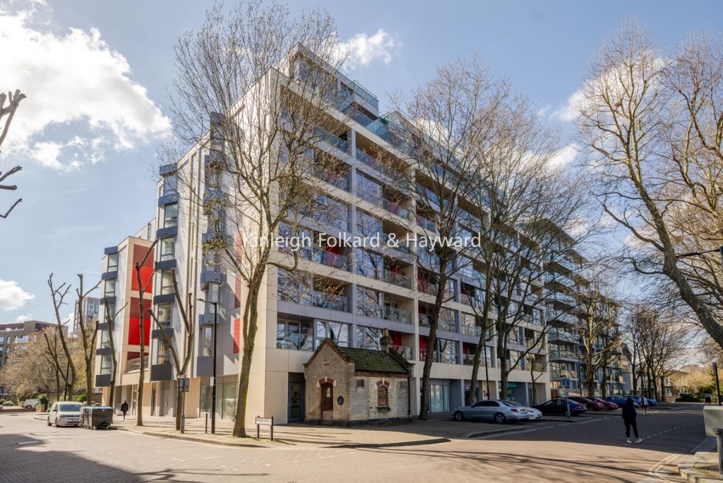 Property photo 1 of 18 F48Fcaa3-5B01-4Fd1-8
