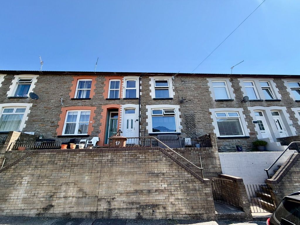 Property photo 1 of 33