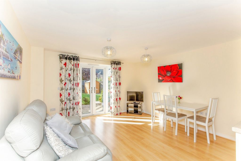 Property photo 3 of 13