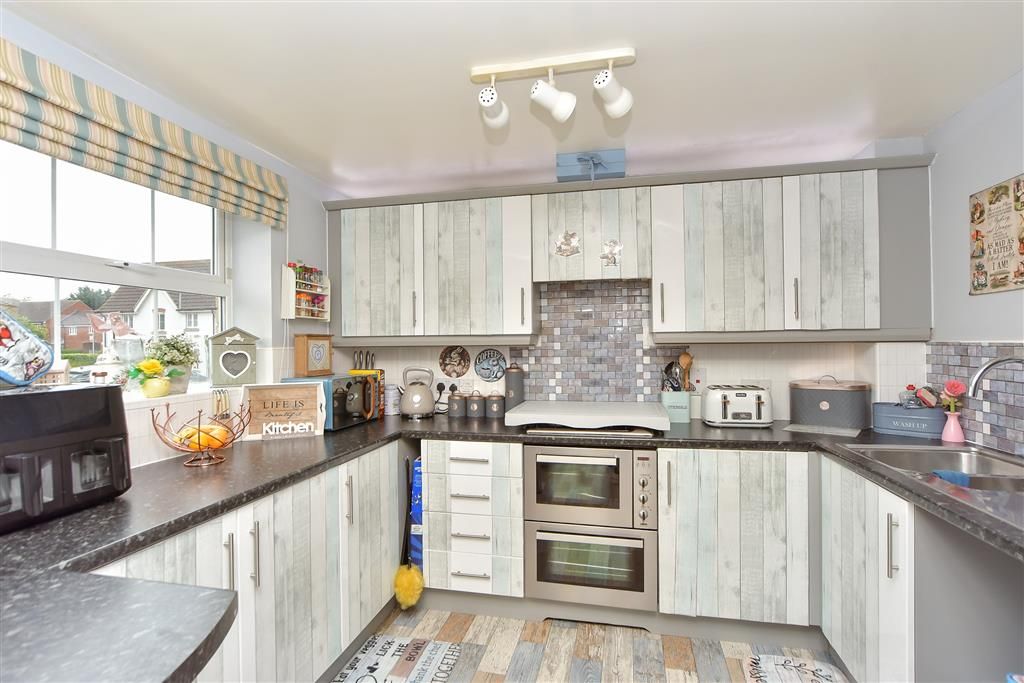 Property photo 3 of 16 Kitchen/Breakfast Room