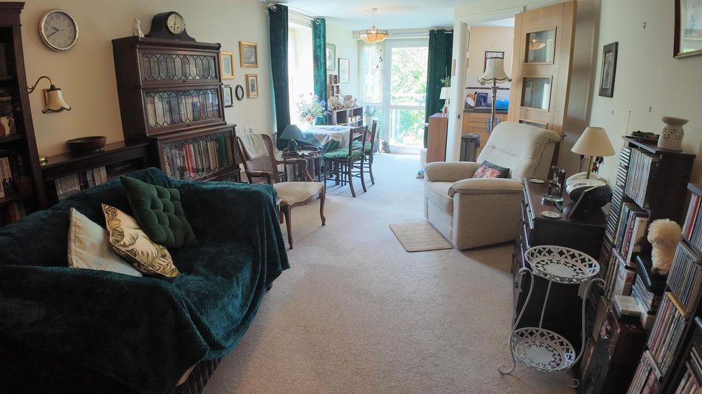 Property photo 3 of 9 Living Room